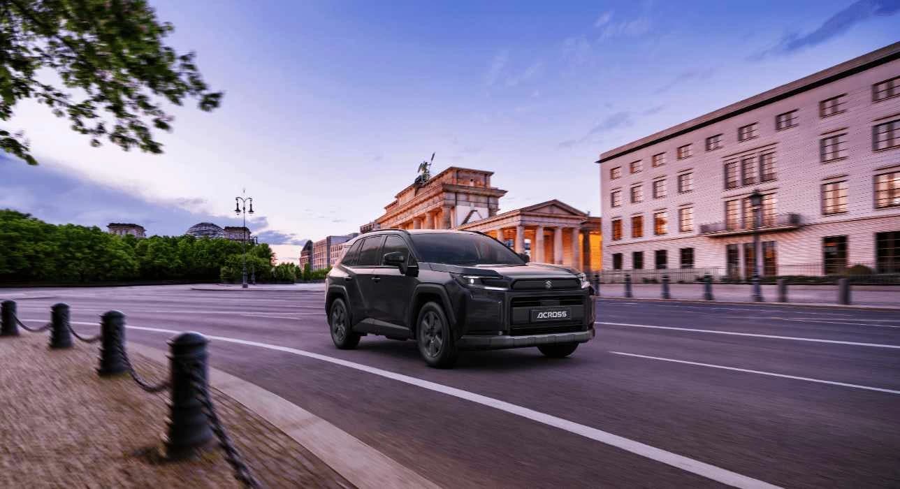 Vadonaúj Suzuki Across E-Four összkerékhajtás